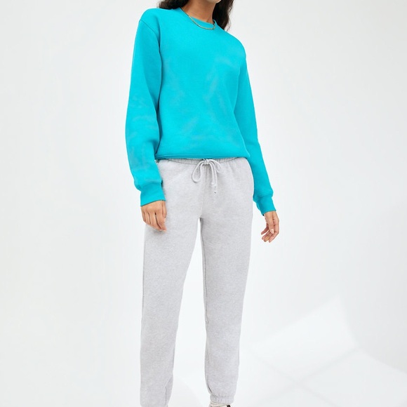 ❤️SOLD❤️ Heather Dover Grey Sweatpants - Picture 2 of 5